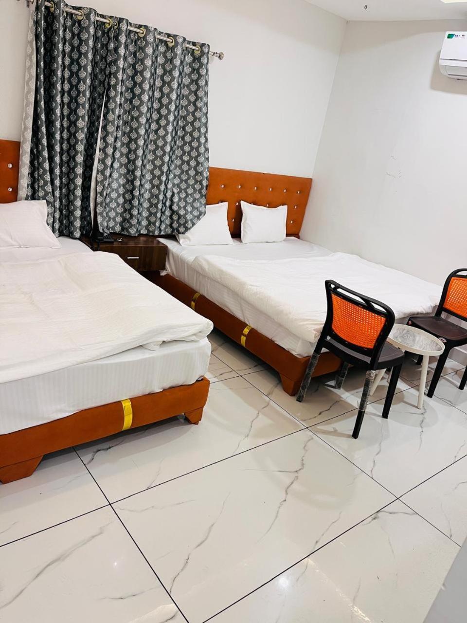 Hotel Shree Kedar Palace Udždžain Pokoj fotografie